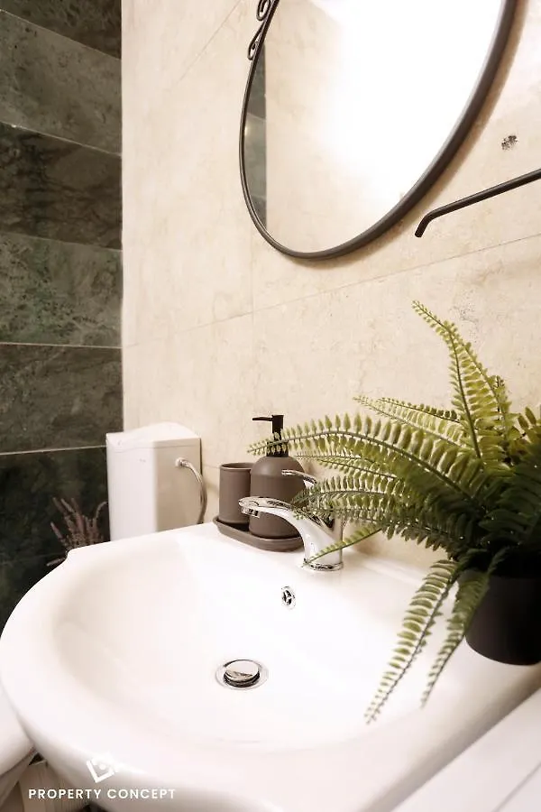 アパート Modern Condo Near Morii Lake ブカレスト